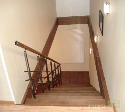 Проем для лестницы в деревянном перекрытии